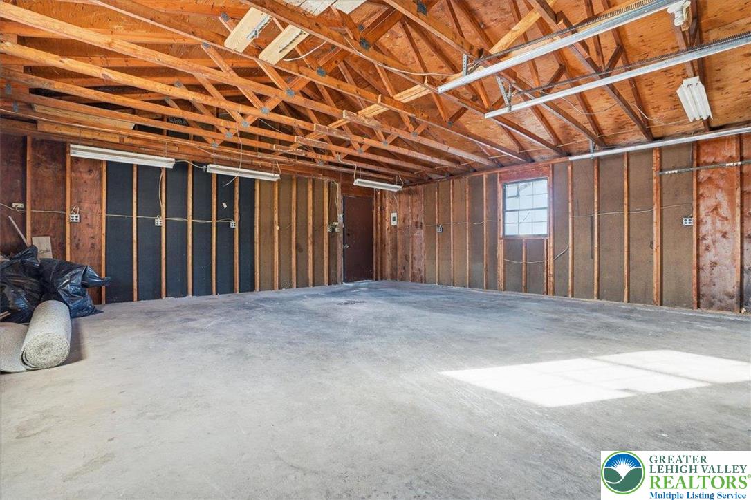 943 Crawford Street Bethlehem, PA 18017 - Photo 24 of 29