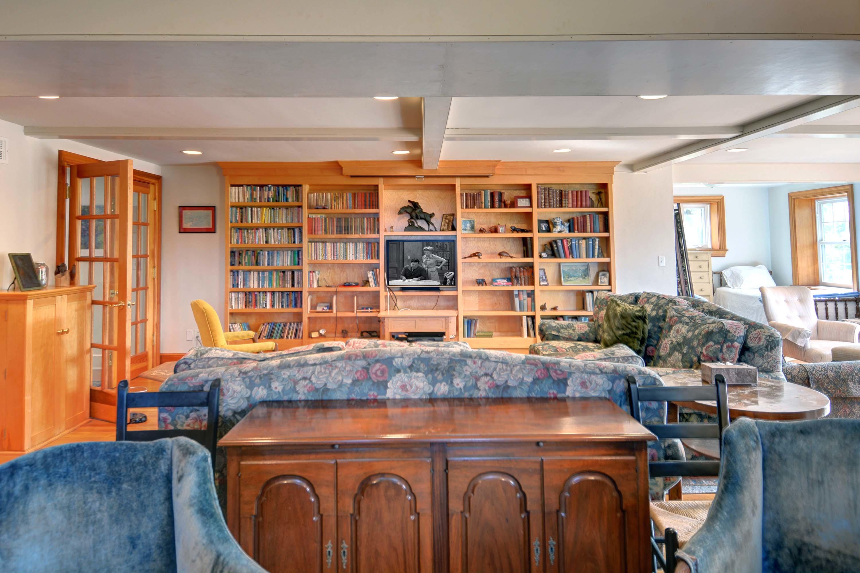 17 High Mark Road Chilmark, MA 02535 - Photo 27 of 52 a view of a dining table and chairs in a room