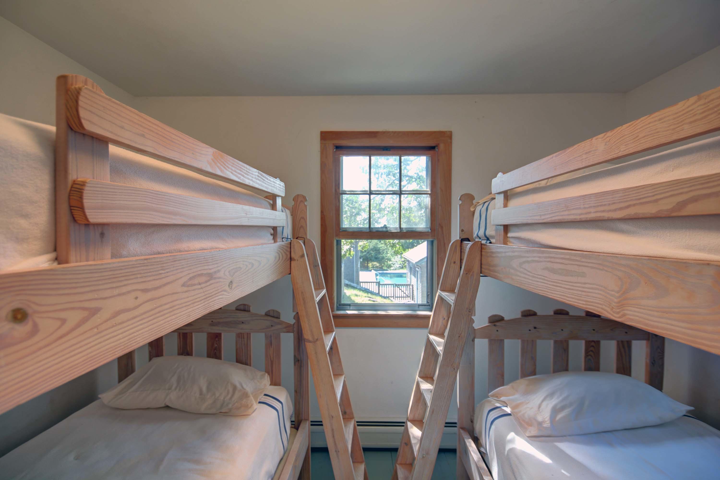 17 High Mark Road Chilmark, MA 02535 - Photo 40 of 52 DSC_1634_5_6