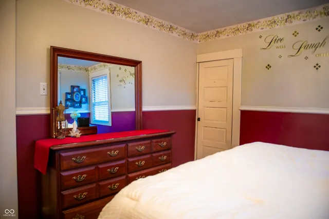 $234,900 | 512 South State Street, North Vernon, IN 47265