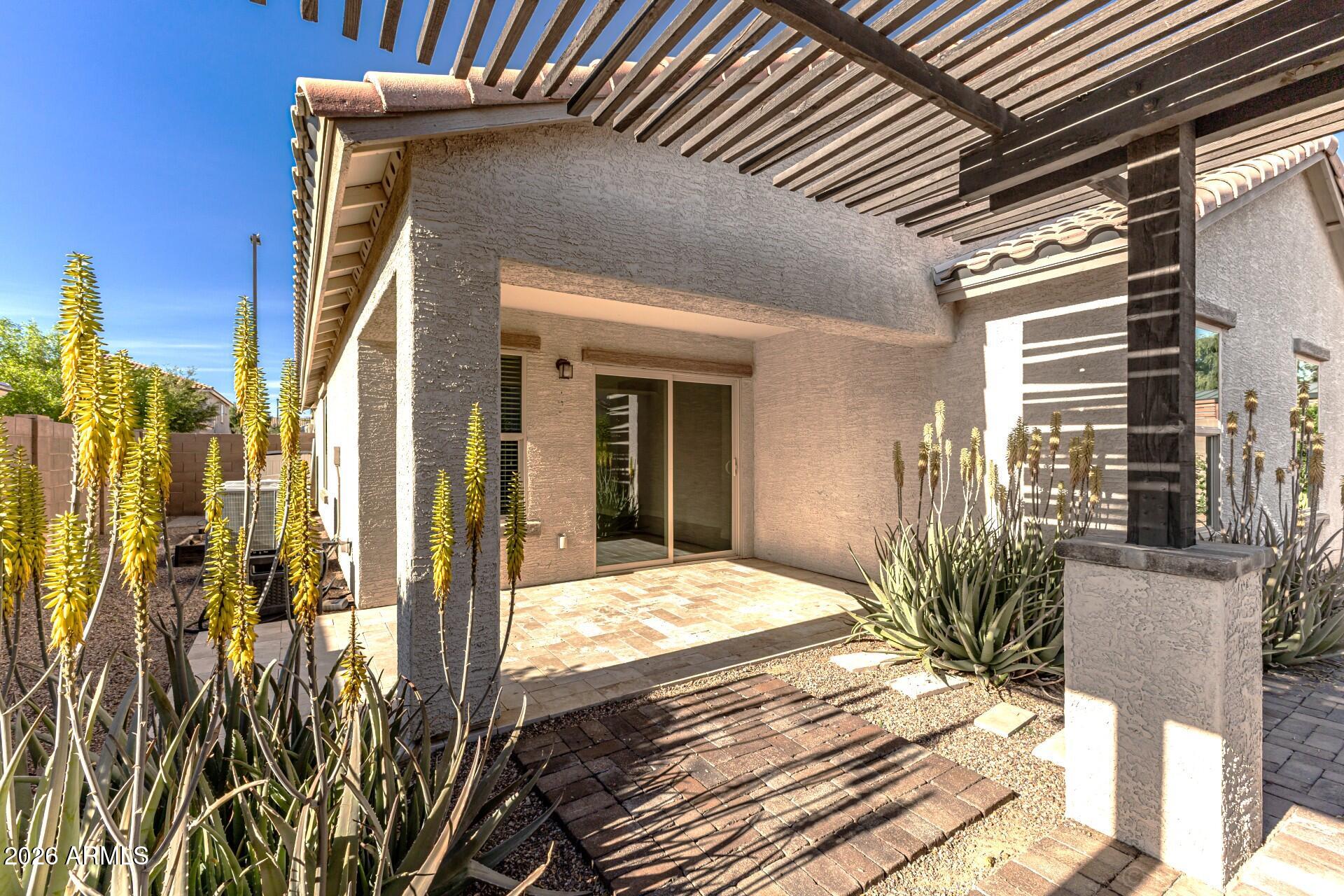 2177 East Gillcrest Road Gilbert, AZ 85298 - Photo 24 of 41 gillcrest patio