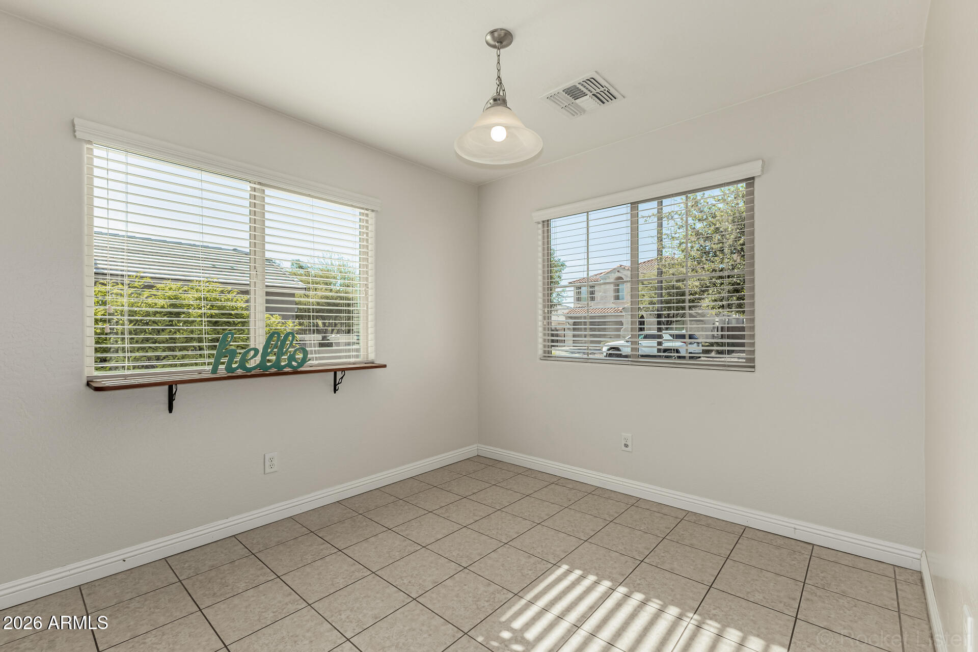 2177 East Gillcrest Road Gilbert, AZ 85298 - Photo 8 of 41 Breakfast nook