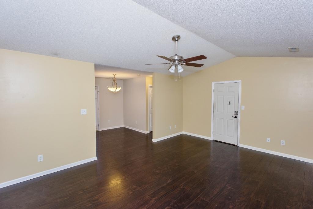7523 Wheatmeadow Road Corryton, TN 37721 - Photo 4 of 18 Wheatmeadow-011 (1024x683)