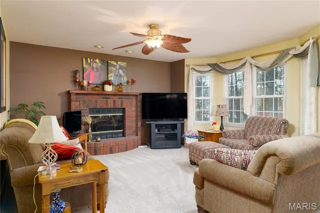 $385,000 | 19 Chelsea Road, Collinsville, IL 62234