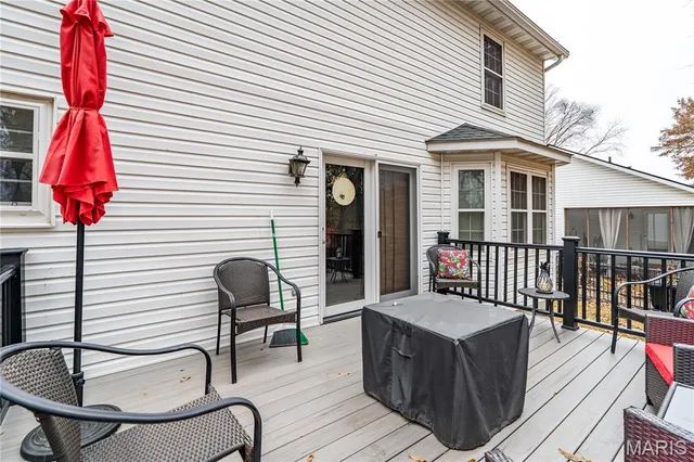 $380,000 | 19 Chelsea Road, Collinsville, IL 62234