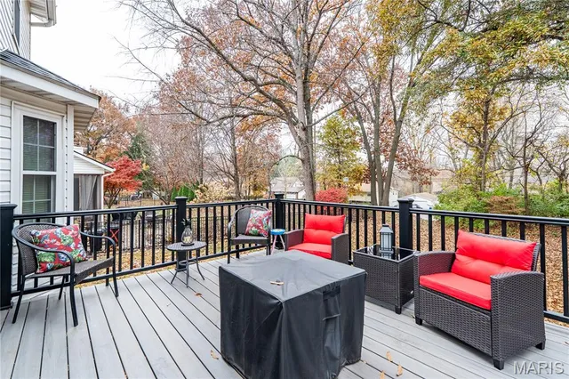 $380,000 | 19 Chelsea Road, Collinsville, IL 62234