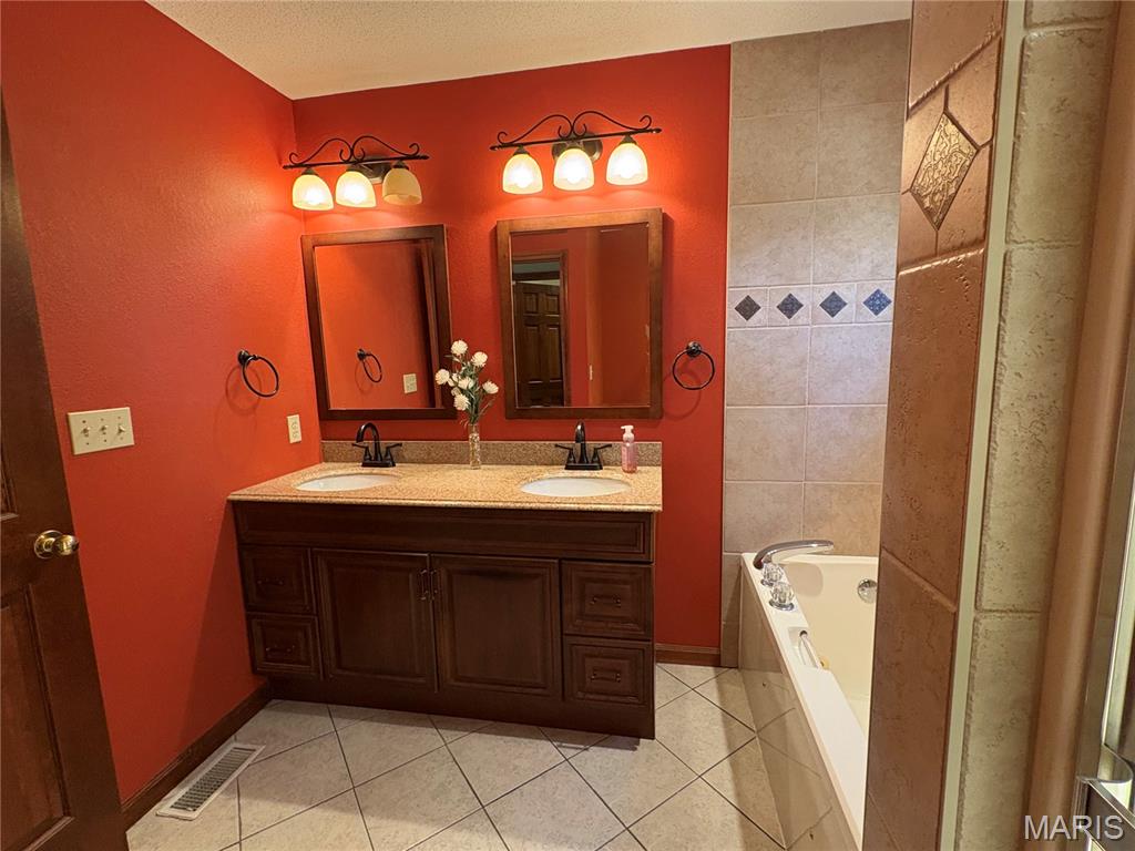 19 Chelsea Road Collinsville, IL 62234 - Photo 34 of 61