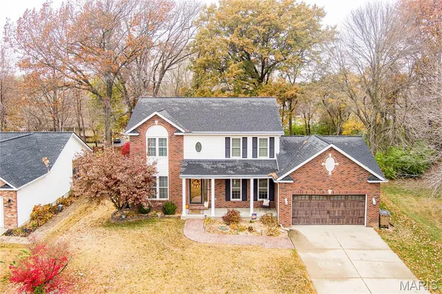 $385,000 | 19 Chelsea Road, Collinsville, IL 62234