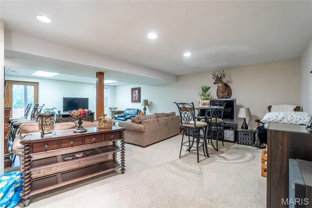 $380,000 | 19 Chelsea Road, Collinsville, IL 62234