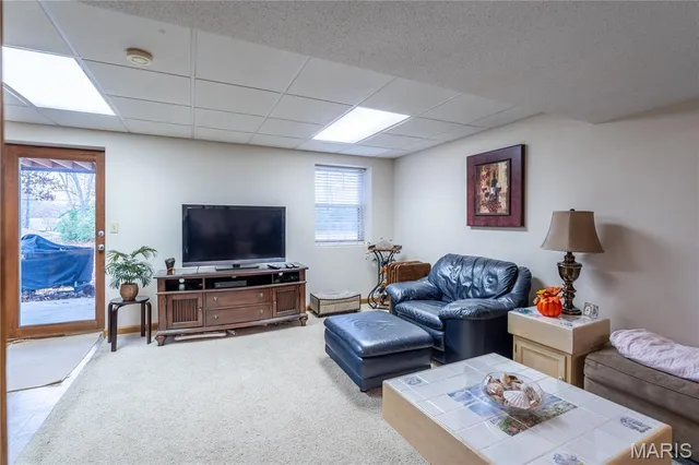 $380,000 | 19 Chelsea Road, Collinsville, IL 62234