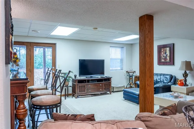 $385,000 | 19 Chelsea Road, Collinsville, IL 62234