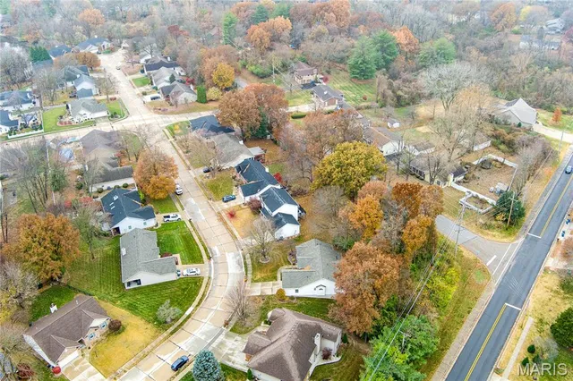 $380,000 | 19 Chelsea Road, Collinsville, IL 62234