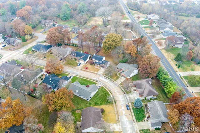 $385,000 | 19 Chelsea Road, Collinsville, IL 62234