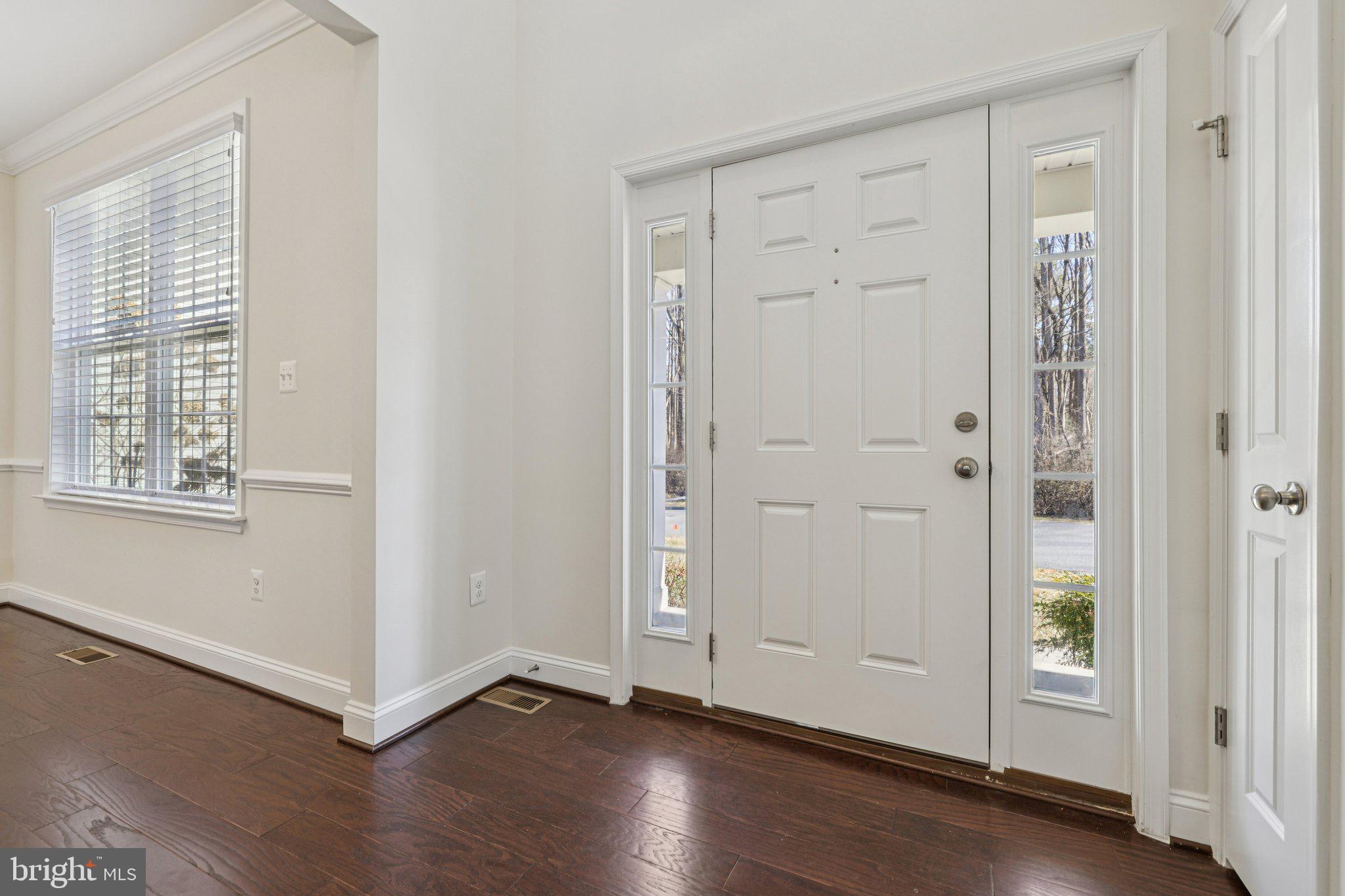 10807 Timber View Way Columbia, MD 21044 - Photo 5 of 72 Foyer, High Ceilings