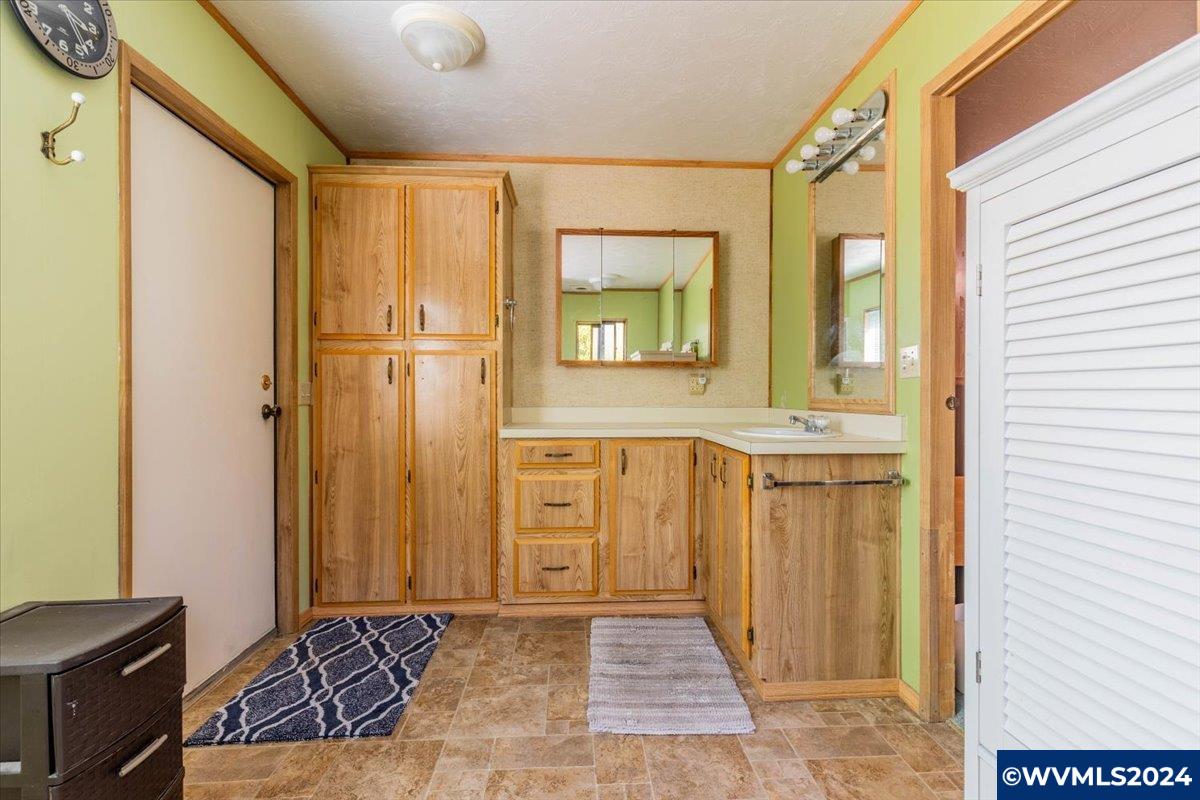 1602 Northeast Riverside Drive, Unit 32 McMinnville, OR 97128 - Photo 28 of 46