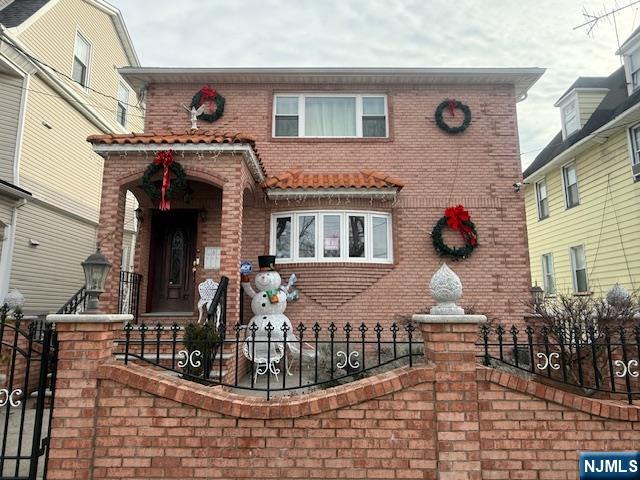 a view of house with outdoor space