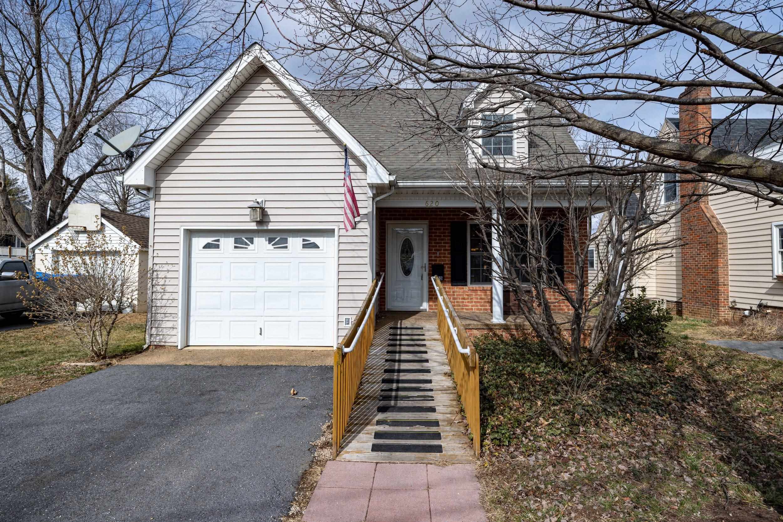 620 Mason Street Dayton, VA 22821 - Photo 1 of 75