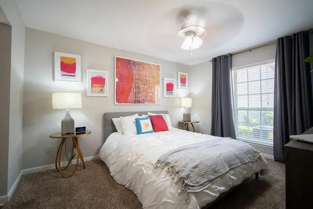 $839 | 12800 Woodforest Boulevard, Unit N1613, Houston, TX 77015