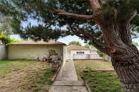 $1,350,000 | 836 Eucalyptus Drive, El Segundo, CA 90245