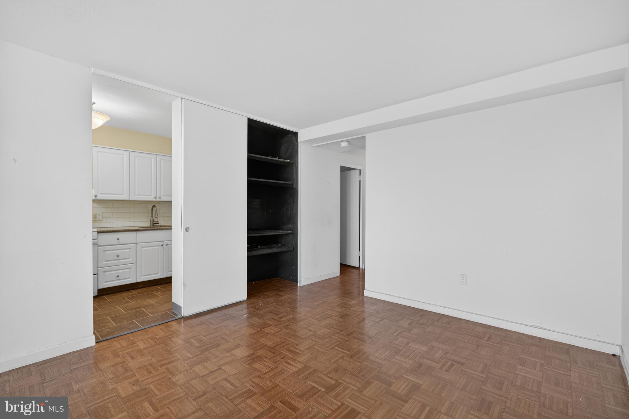 604 South Washington Square, Unit 2506 Philadelphia, PA 19106 - Photo 10 of 26