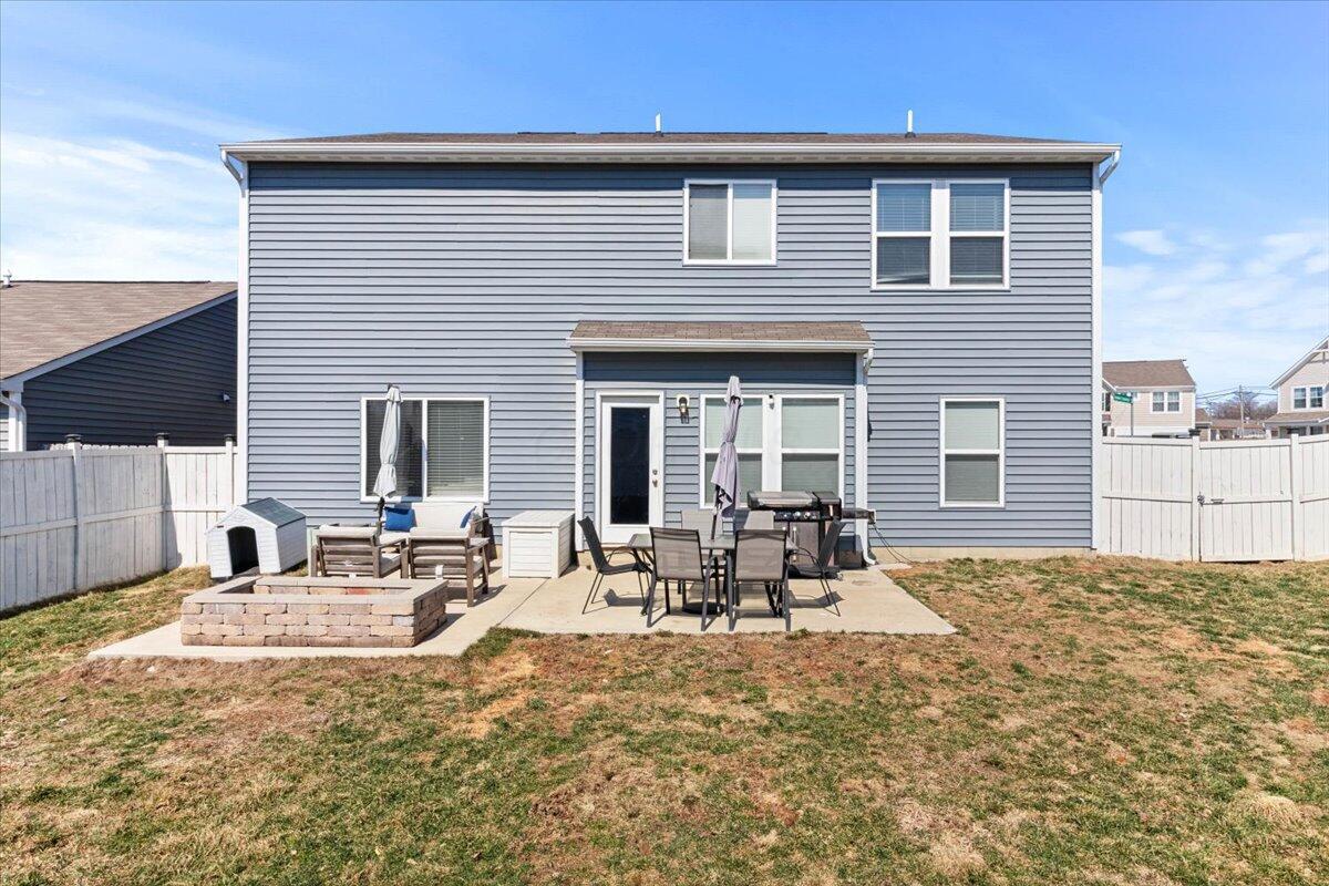 4913 Amber Crossing Road Columbus, OH 43232 - Photo 23 of 23 35-Exterior Back