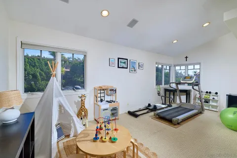 $4,395,000 | 743 Marsolan Avenue, Solana Beach, CA 92075