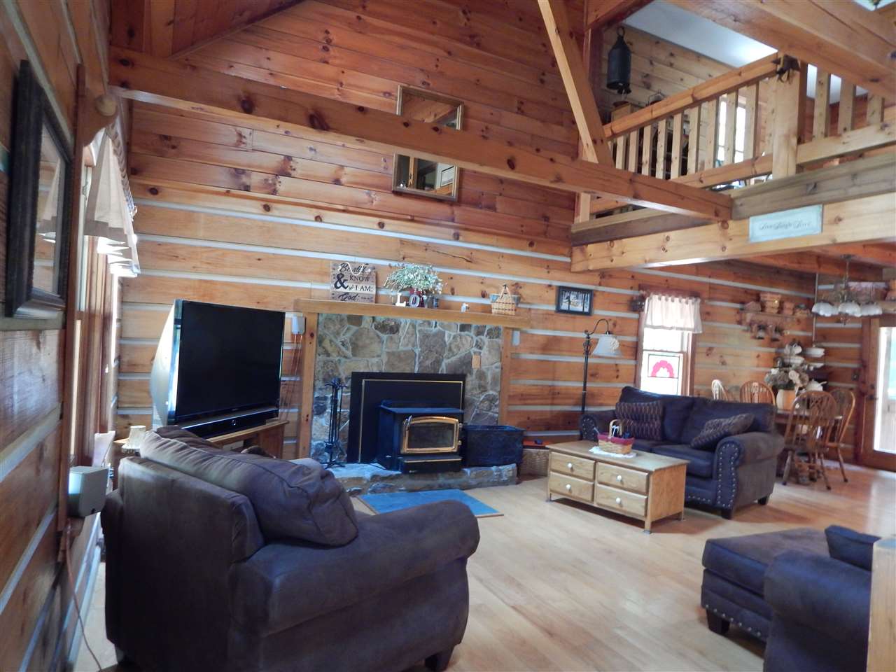 526 North Lowder Road Bloomfield, IN 47424 - Photo 4 of 33