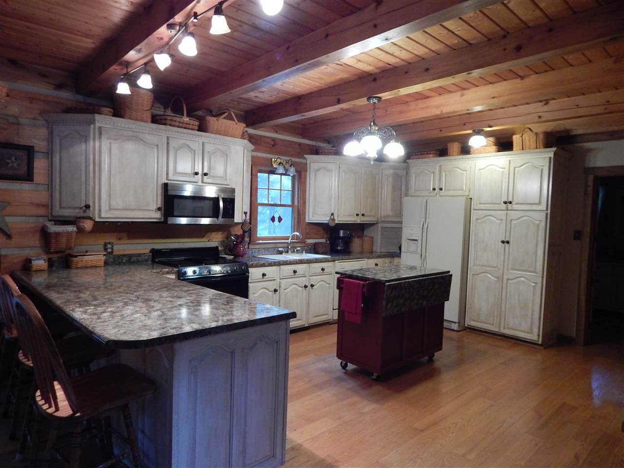 526 North Lowder Road Bloomfield, IN 47424 - Photo 8 of 33