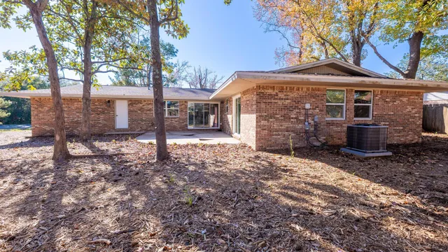 $2,600 | 1 Stafford Circle Northeast, Fort Walton Beach, FL 32547