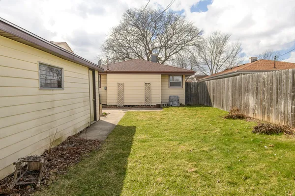 $234,900 | 4842 North 104th Street, Milwaukee, WI 53225