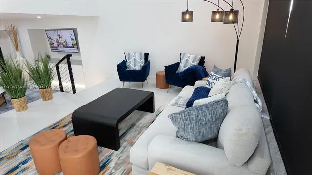 $20,000 | 1240 Northeast 27th Terrace, Pompano Beach, FL 33062