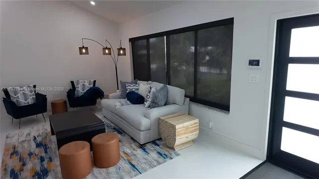 $20,000 | 1240 Northeast 27th Terrace, Pompano Beach, FL 33062