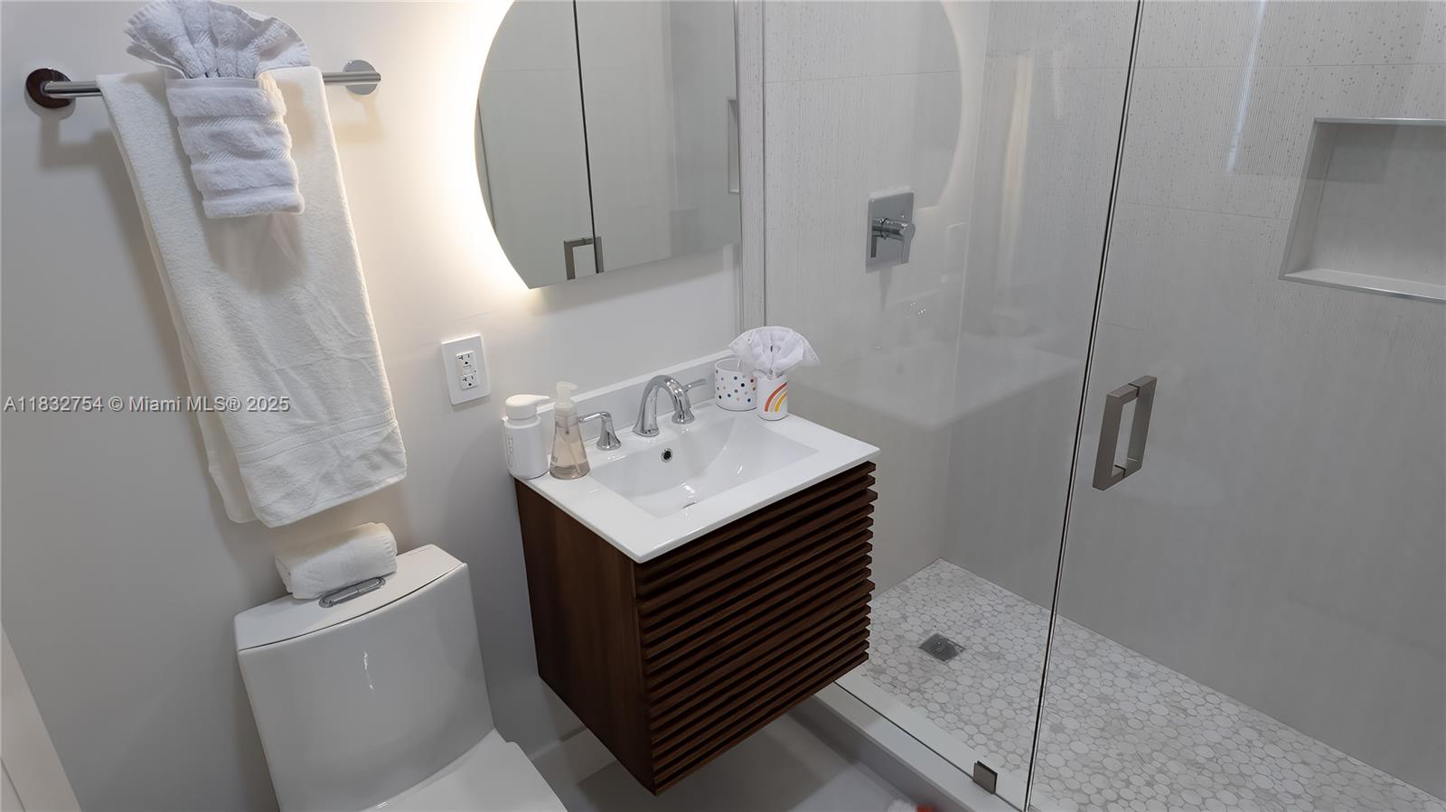 1240 Northeast 27th Terrace Pompano Beach, FL 33062 - Photo 62 of 98