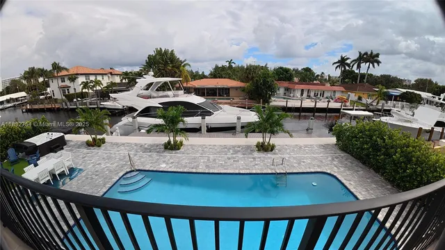 $20,000 | 1240 Northeast 27th Terrace, Pompano Beach, FL 33062