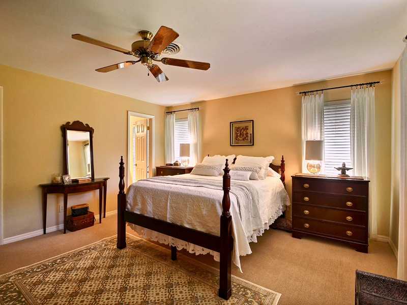 435 Fiddlewood Road Vero Beach, FL 32963 - Photo 13 of 20 Gallery Image 13
