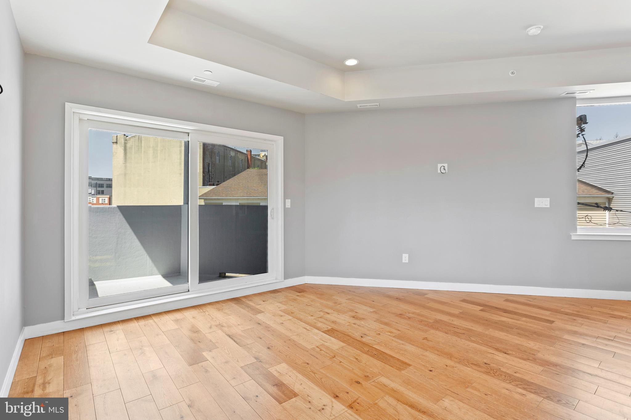 1625-31 Ridge Avenue, Unit 2 Philadelphia, PA 19130 - Photo 5 of 16 Living room open to kitchen