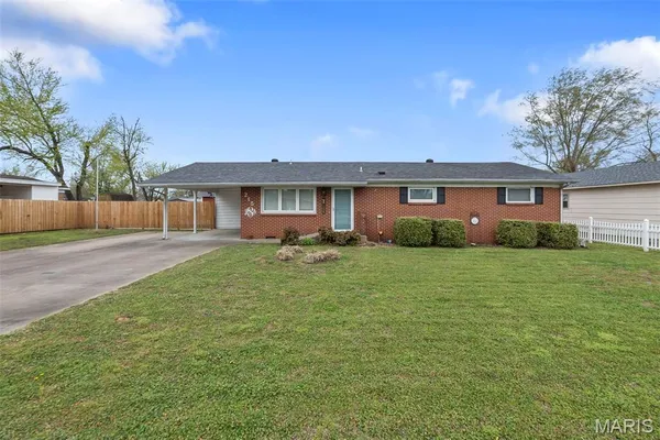 $194,500 | 215 Missouri Avenue, Sikeston, MO 63801