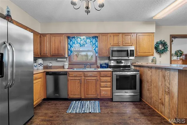 $194,500 | 215 Missouri Avenue, Sikeston, MO 63801