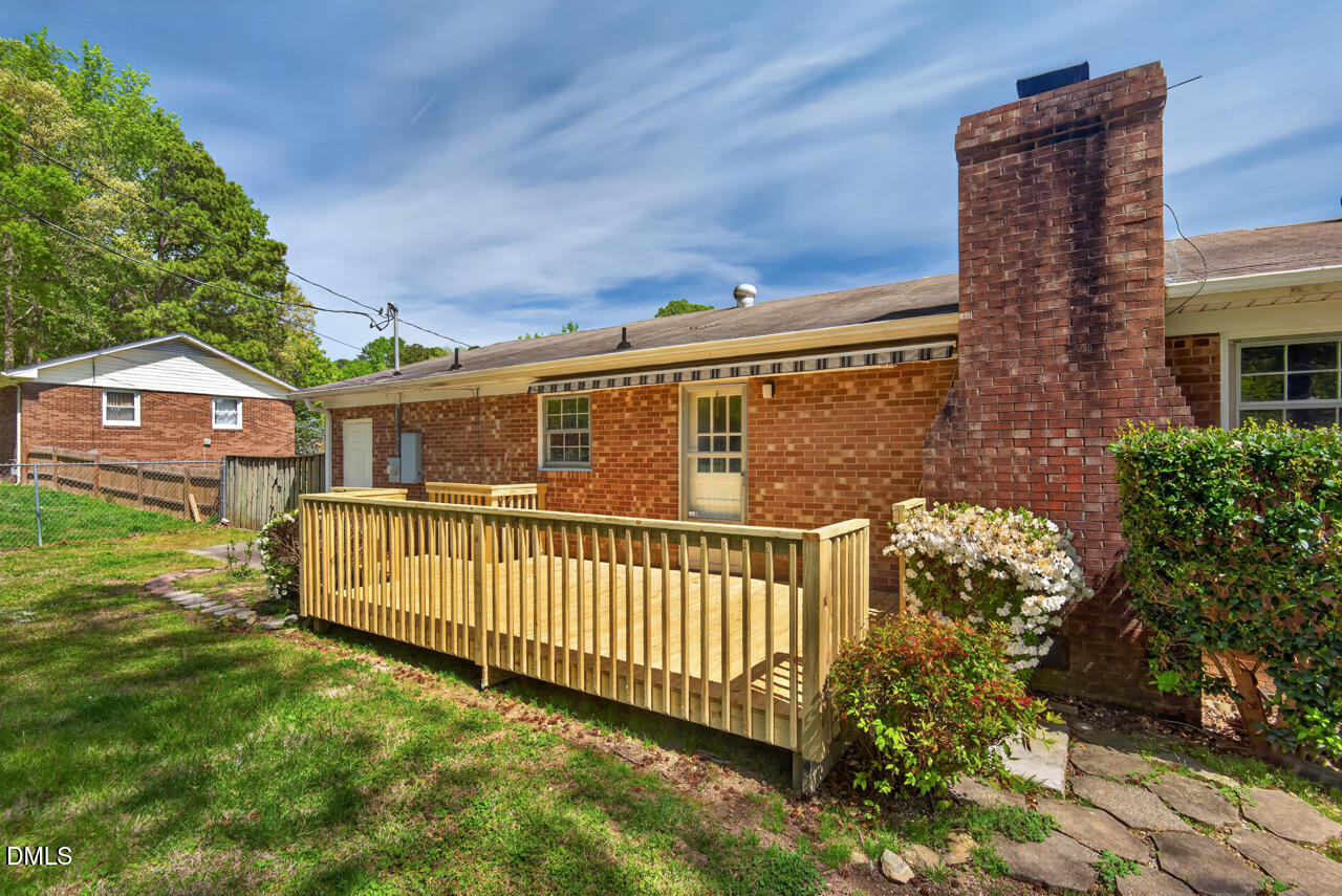 4905 Reigal Wood Road Durham, NC 27712 - Photo 17 of 40