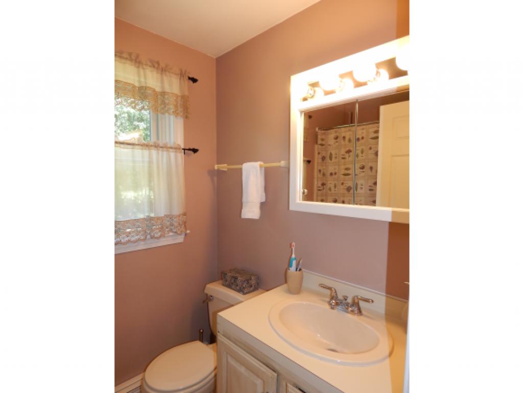 159 Mitchell Road Nottingham, NH 03290 - Photo 26 of 36