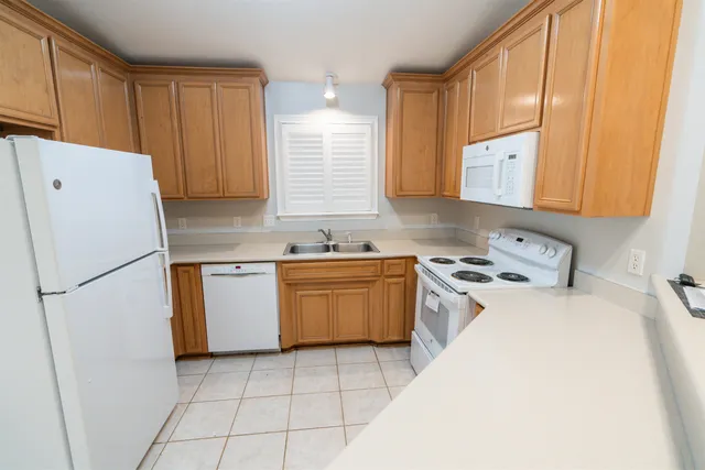 $2,200 | 6533 Iron Liege Trail, Tallahassee, FL 32309