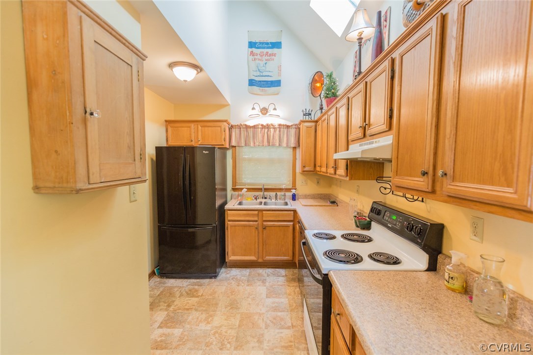 6202 Husting Road Chesterfield, VA 23832 - Photo 18 of 50 a kitchen with a refrigerator and a stove
