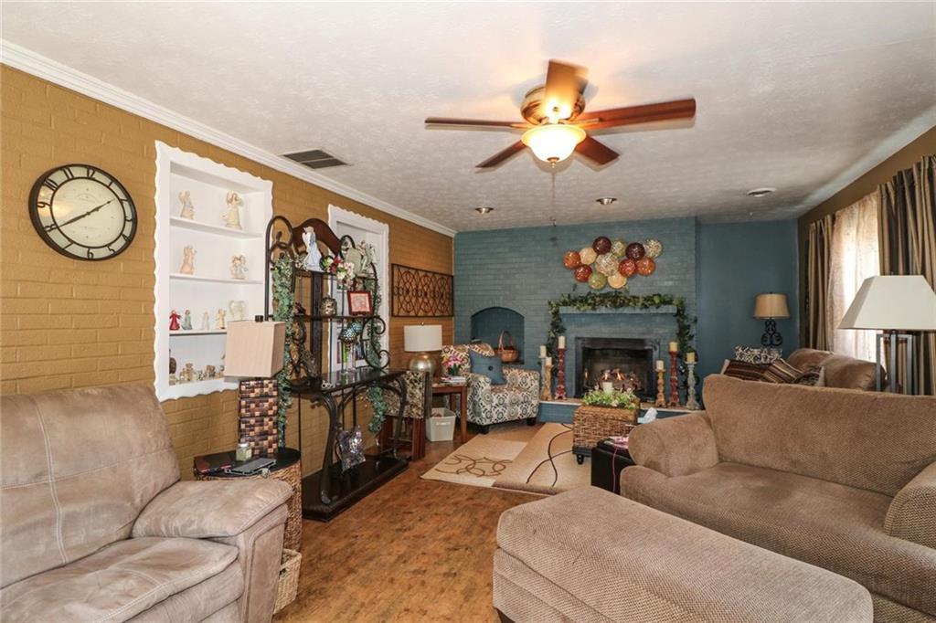 868 Bellevue Avenue Springfield, OH 45503 - Photo 3 of 19