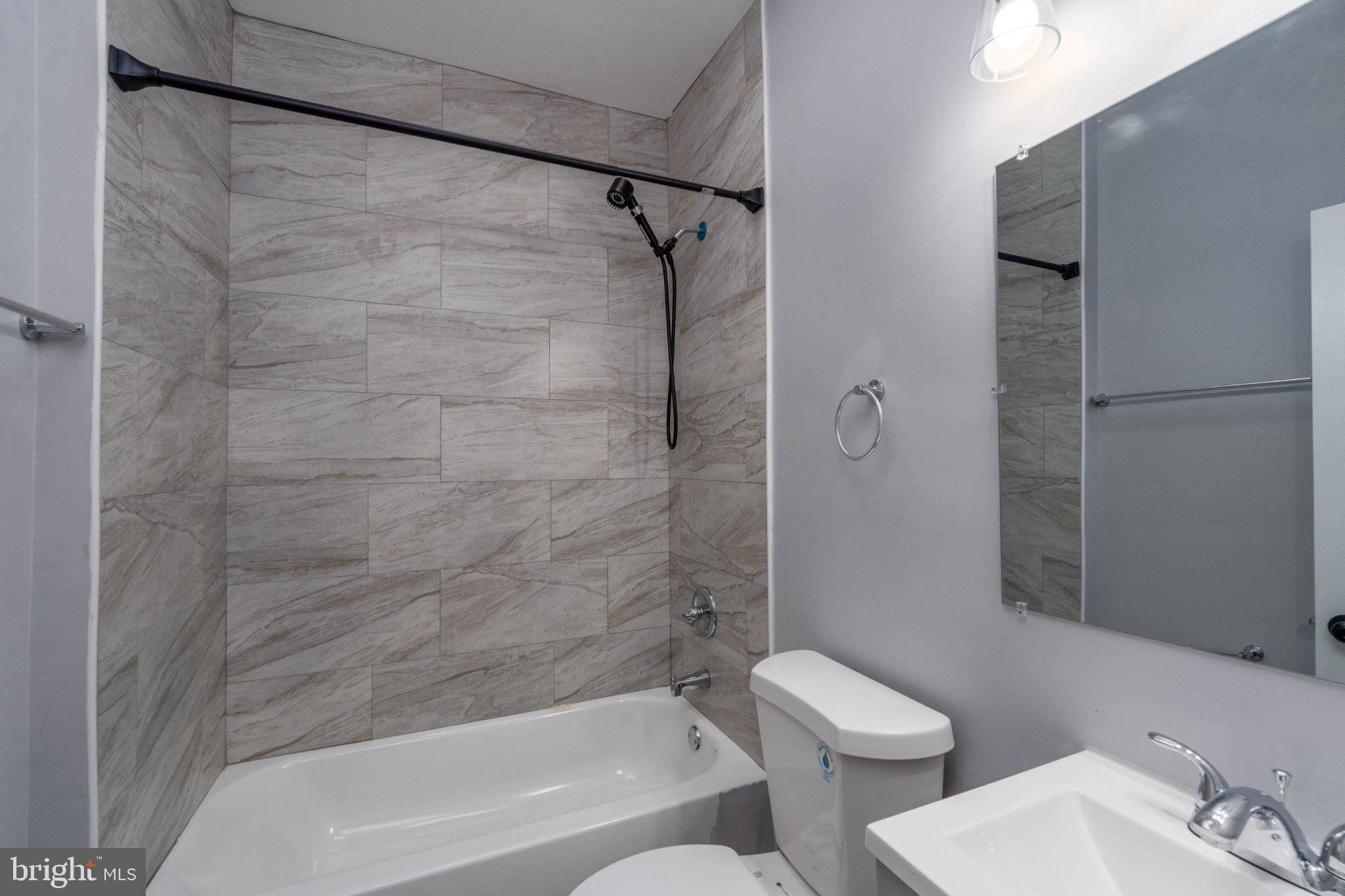 2922 Ridgewood Avenue Baltimore, MD 21215 - Photo 9 of 23 Bathroom2