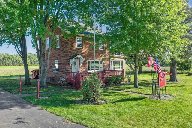 N5596 County Road East, De Pere, WI 54115