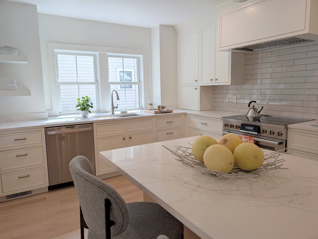 29 Berkeley Street Arlington, MA 02474 - Photo 13 of 42