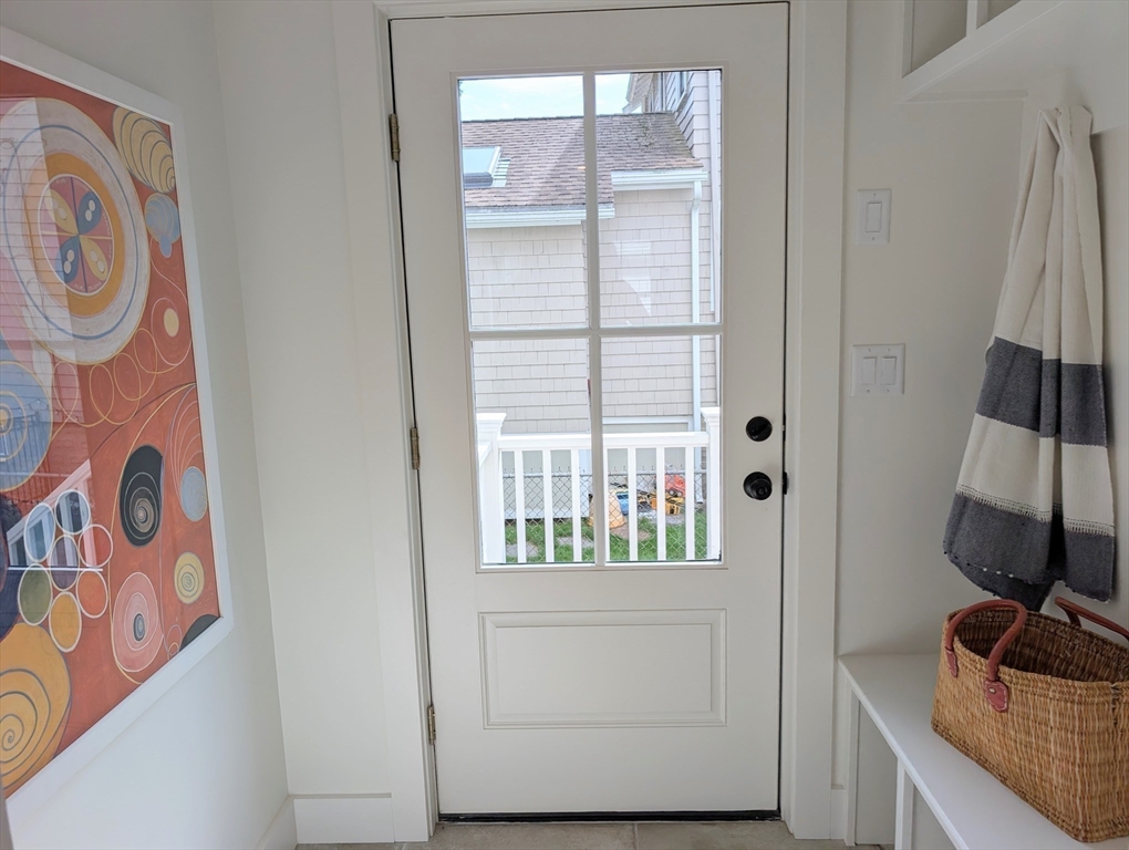 29 Berkeley Street Arlington, MA 02474 - Photo 7 of 42