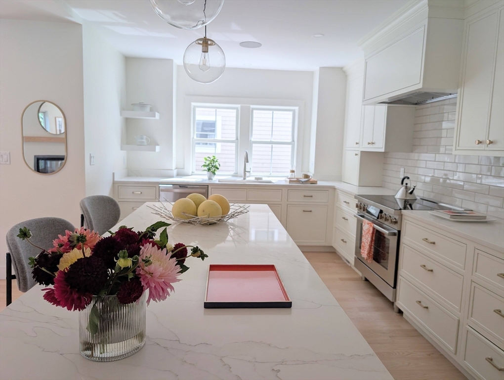 29 Berkeley Street Arlington, MA 02474 - Photo 10 of 42