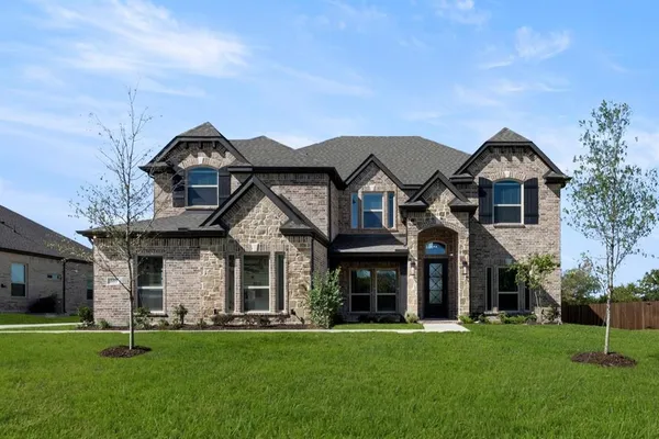 $751,803 | 609 South Hidden Lks Drive, DeSoto, TX 75115