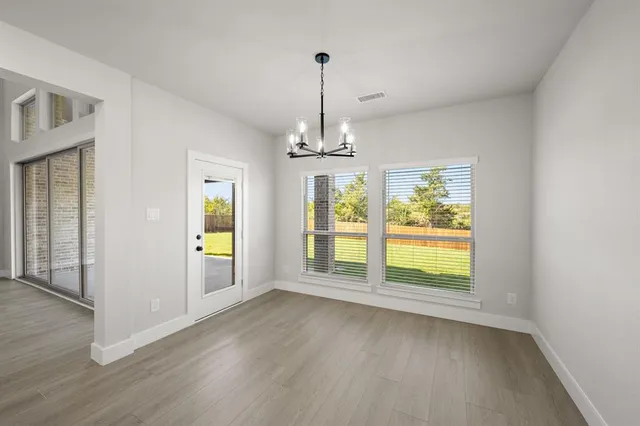 $751,803 | 609 South Hidden Lks Drive, DeSoto, TX 75115